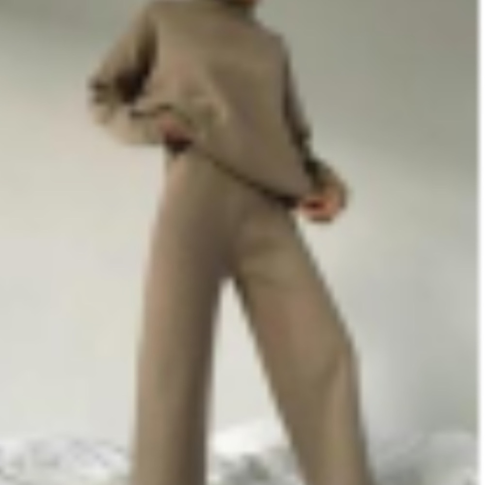 Elegant Tan Women's 2 pc Sweater Set
